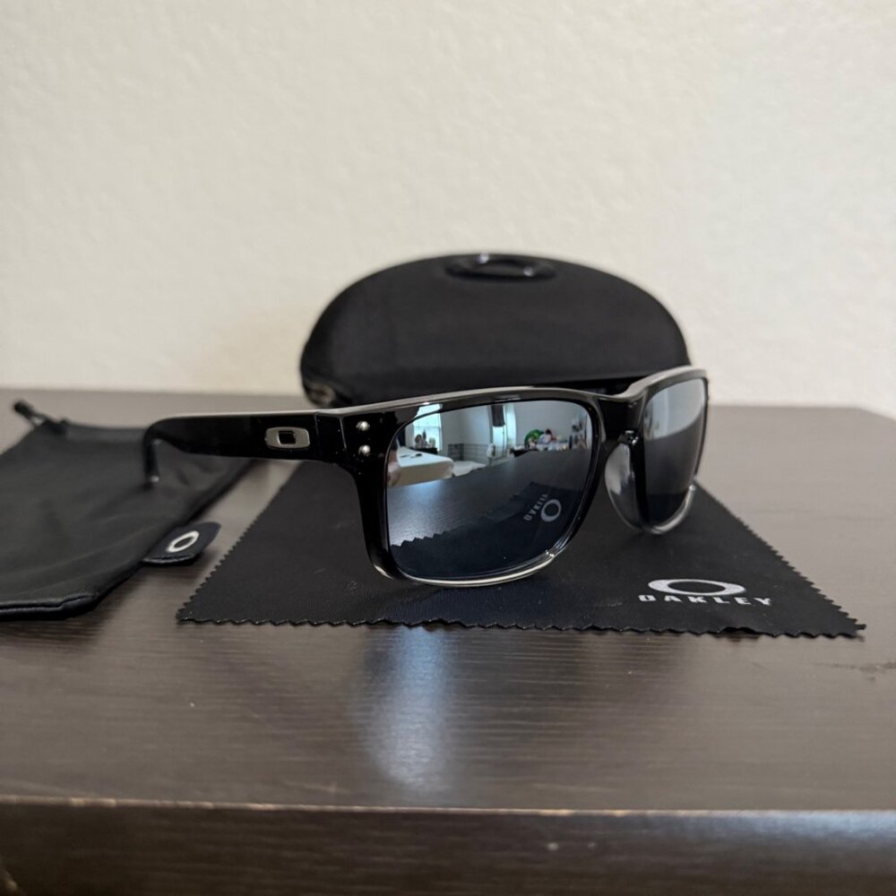 OO9102 Oakley Holbrook Dark Ink Fade Polished Frame Prizm Polarized Sunglasses